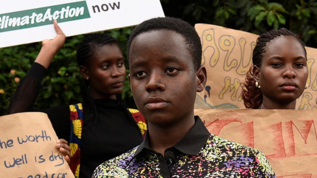 Demonstration Klimawandel Uganda Jugendliche