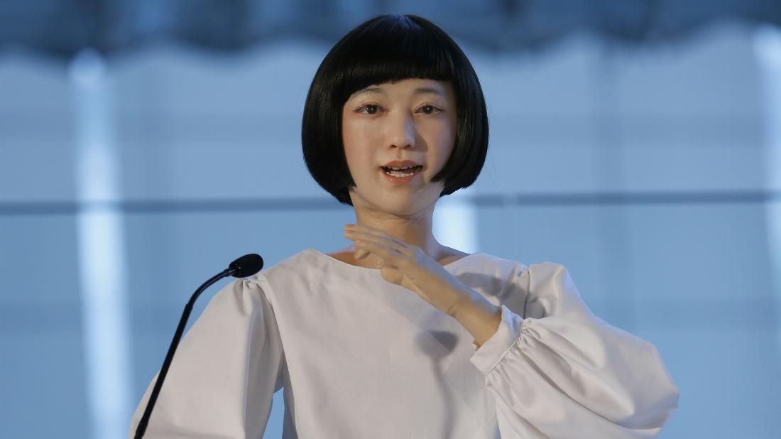 Ein humanoider Roboter übernimmt in Tokio die Moderation einer Nachrichtensendung.